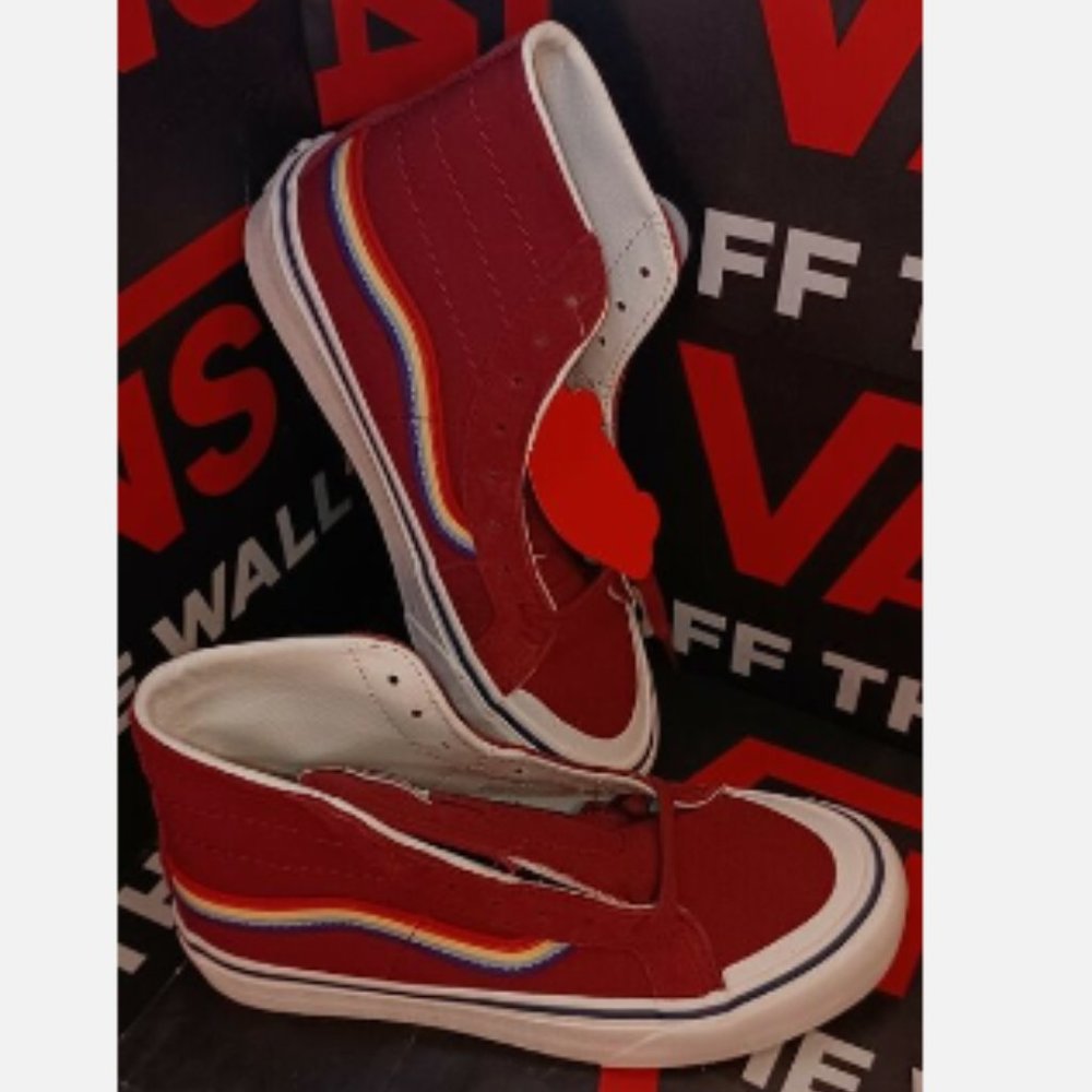 Vans Sk8 Hi 138 Decon Rad Rainbow Biking Red/Marshmallow Men's 3.5/Women's 5